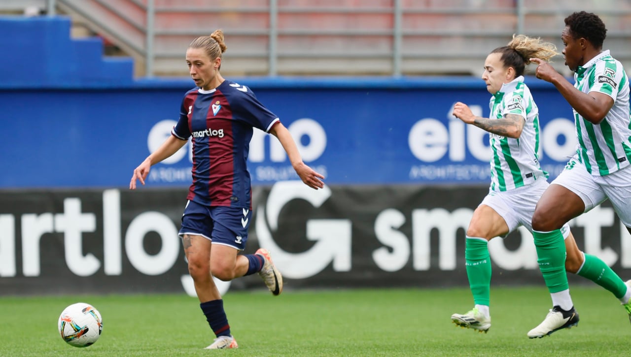 2-0: Monnecchi amarga el estreno del Betis Féminas