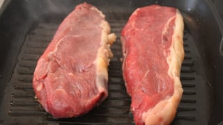 Mejor que el entrecot, más tierno y barato: La carne que los carniceros más recomiendan 