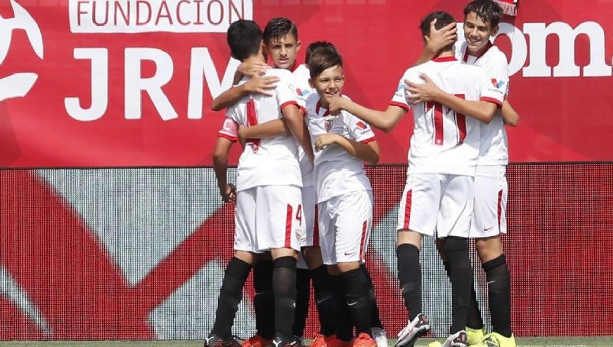 Sevilla-Liverpool y Betis-Olympique, cruces de oro en Navidad