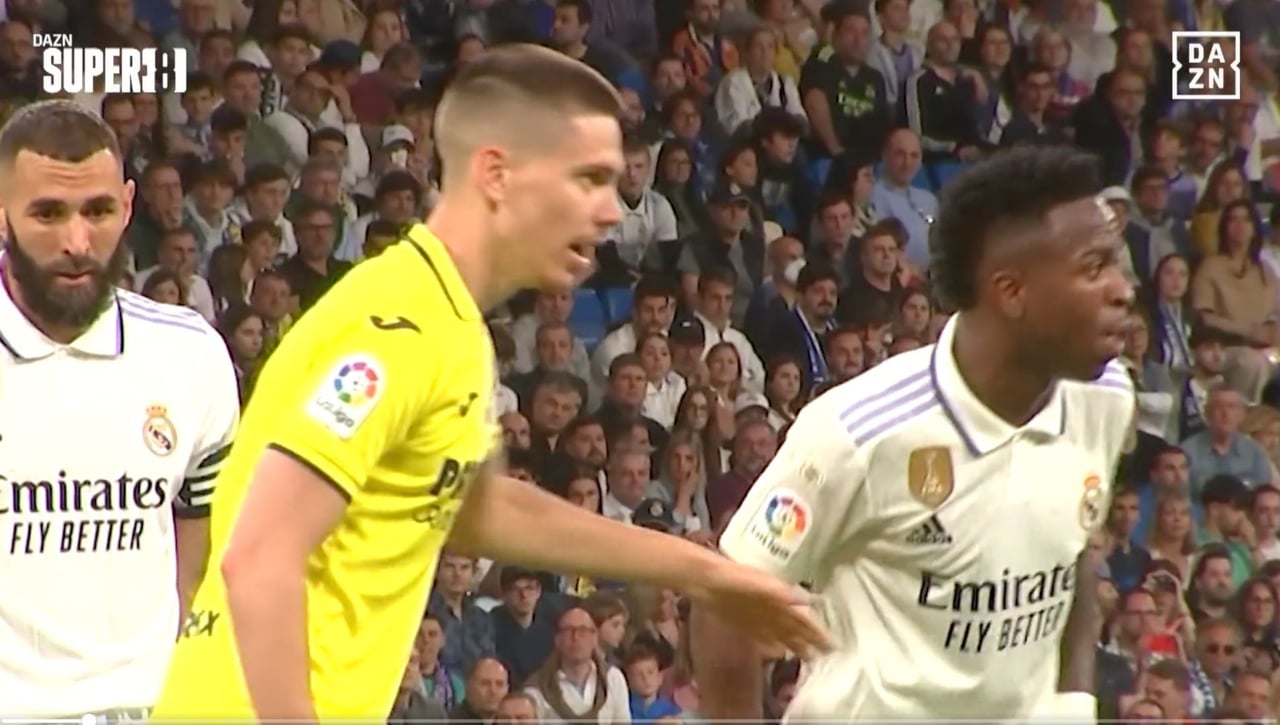 El pique entre Vinicius y Foyth