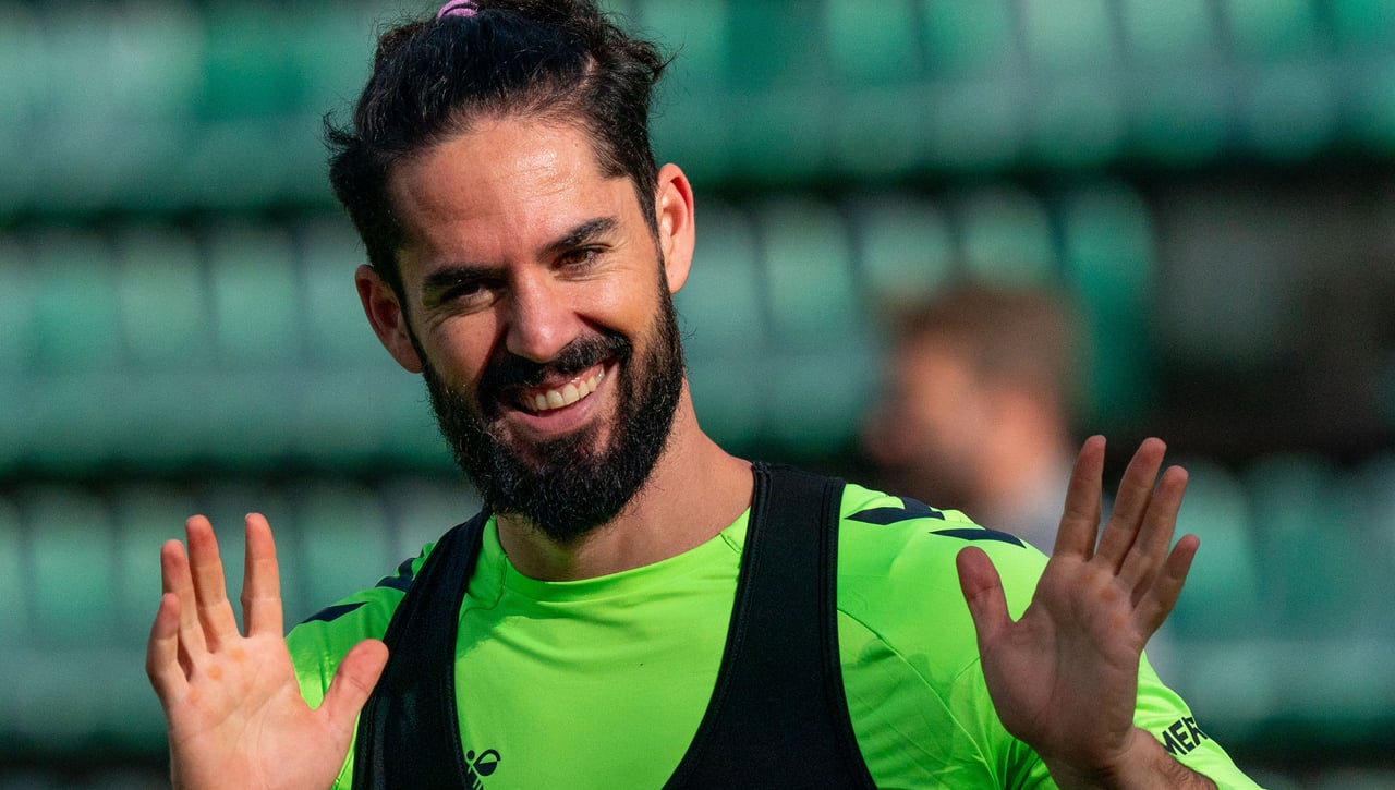 Isco Alarcón alegra la vuelta al trabajo del Betis 