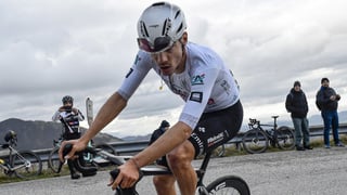 Juan Ayuso y Pogacar separan sus caminos