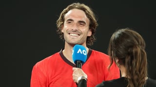 Tsitsipas se lo devuelve a Badosa