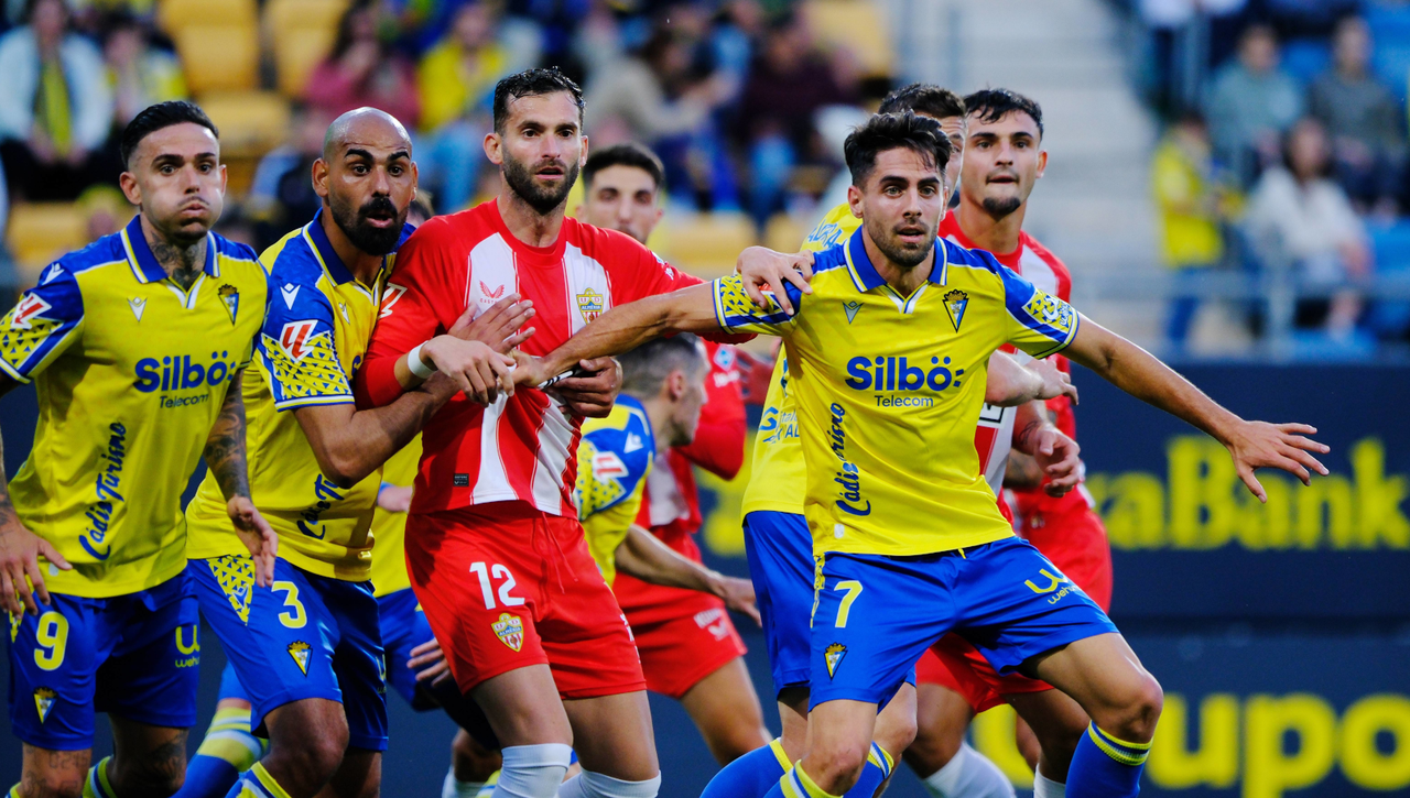 Explotan contra el Cádiz