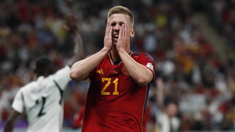 Dani Olmo hace saltar las alarmas en el Leipzig... y en la selección española