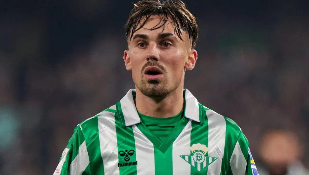 El Como tantea al Betis por Rodri: las cifras que se manejan para su salida