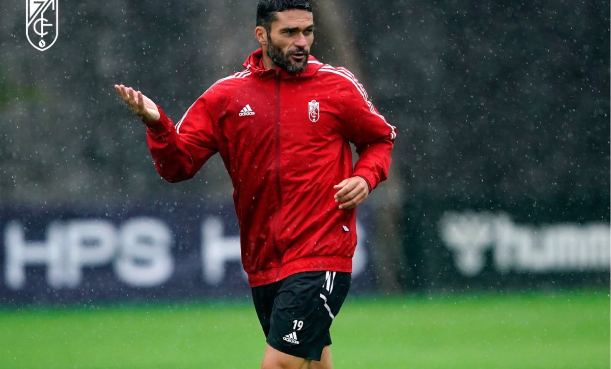 El factor a mejorar para el Granada según Jorge Molina y las dudas sobre su estado físico