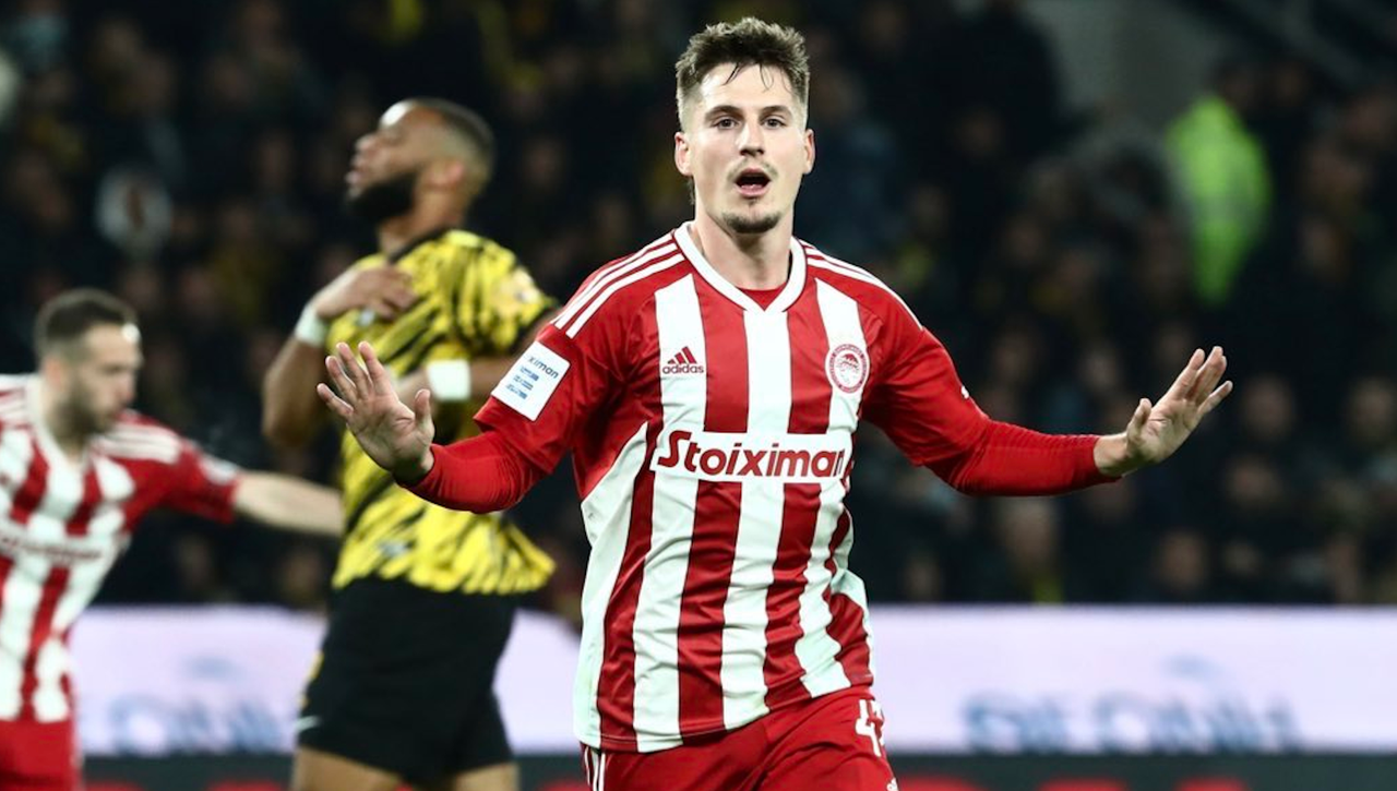 El Valencia vuela para cerrar el fichaje