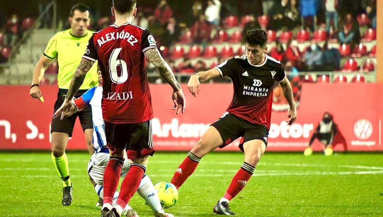 El Granada acerca posturas con el recambio de Luis Milla