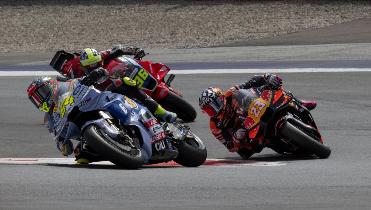 Aldeguer lo destroza todo