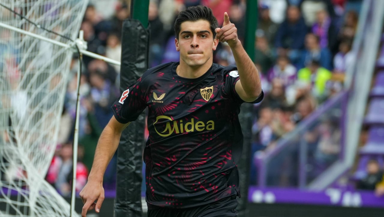 El contrato que el Sevilla le ofrece a Juanlu y su 'nueva' cláusula de rescisión