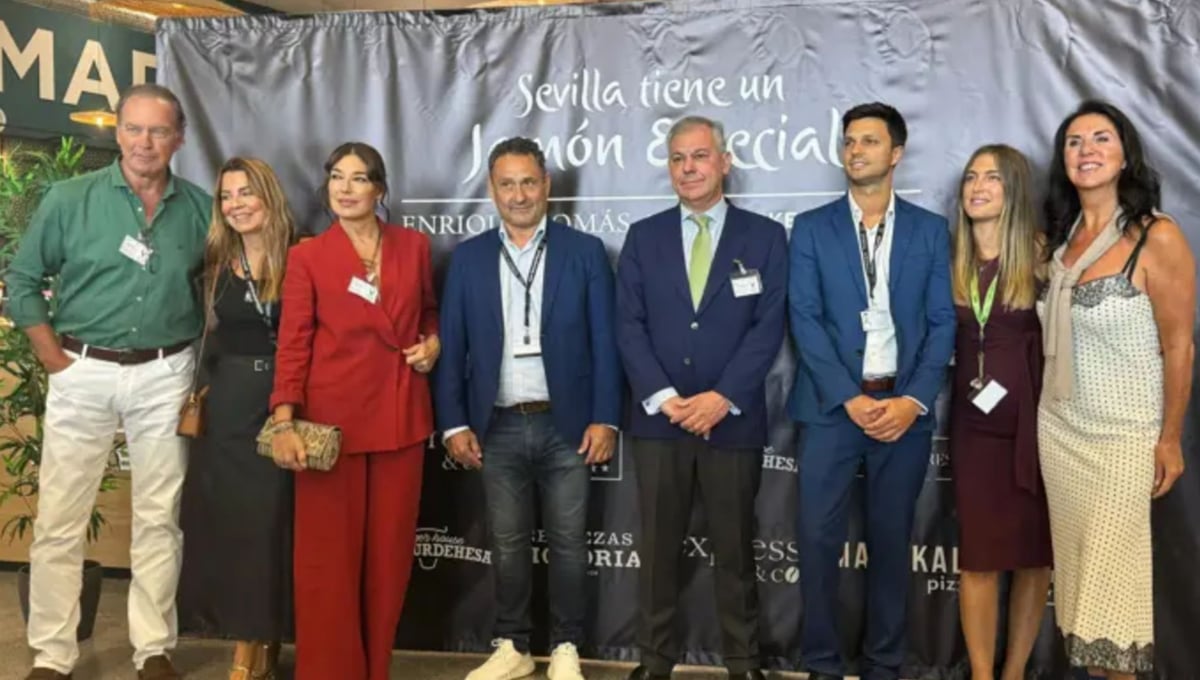 El aeropuerto de Sevilla estrena el nuevo Food Market de Enrique Tomás, un espacio para saborear la espera