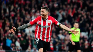 Iker Muniain deshoja la margarita