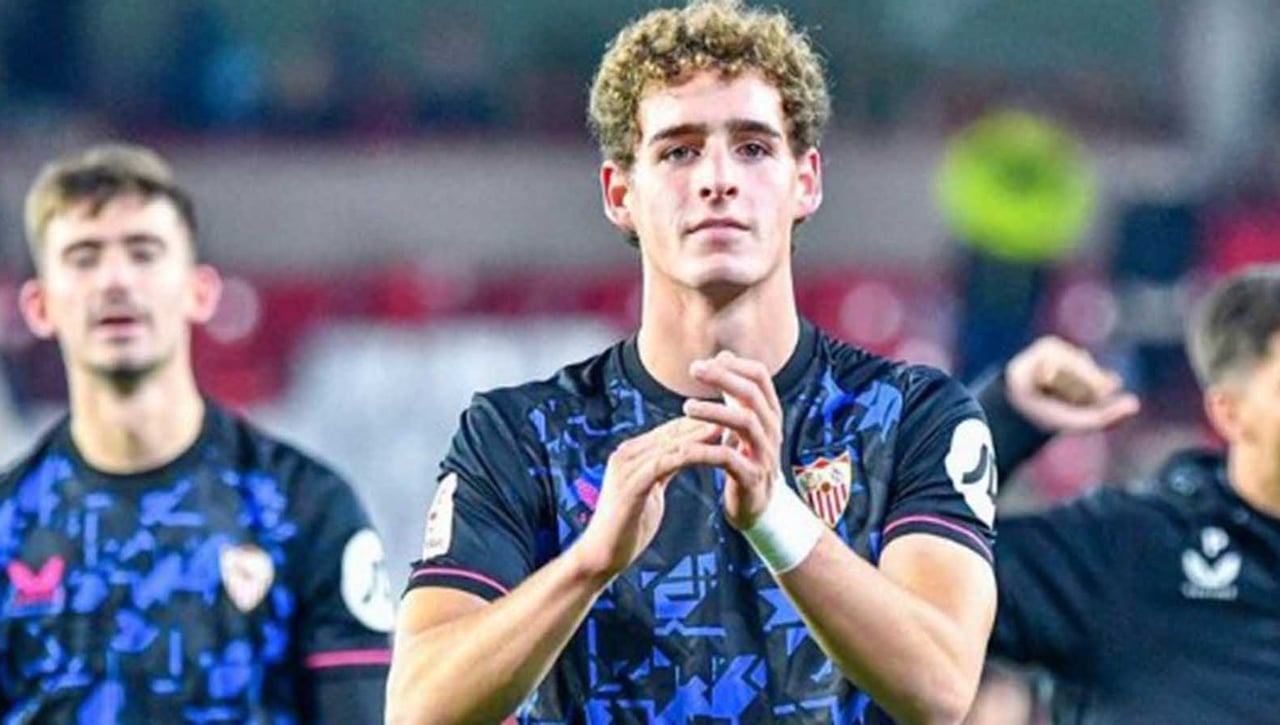 El Sevilla negocia la salida de Manu Bueno