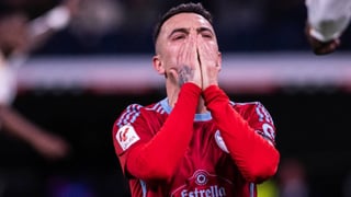 Frena la renovación de Iago Aspas
