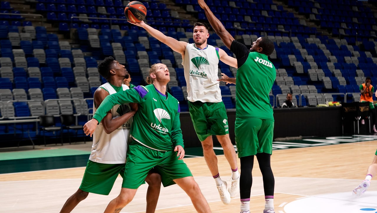 Unicaja pone a prueba la presión del Baxi Manresa