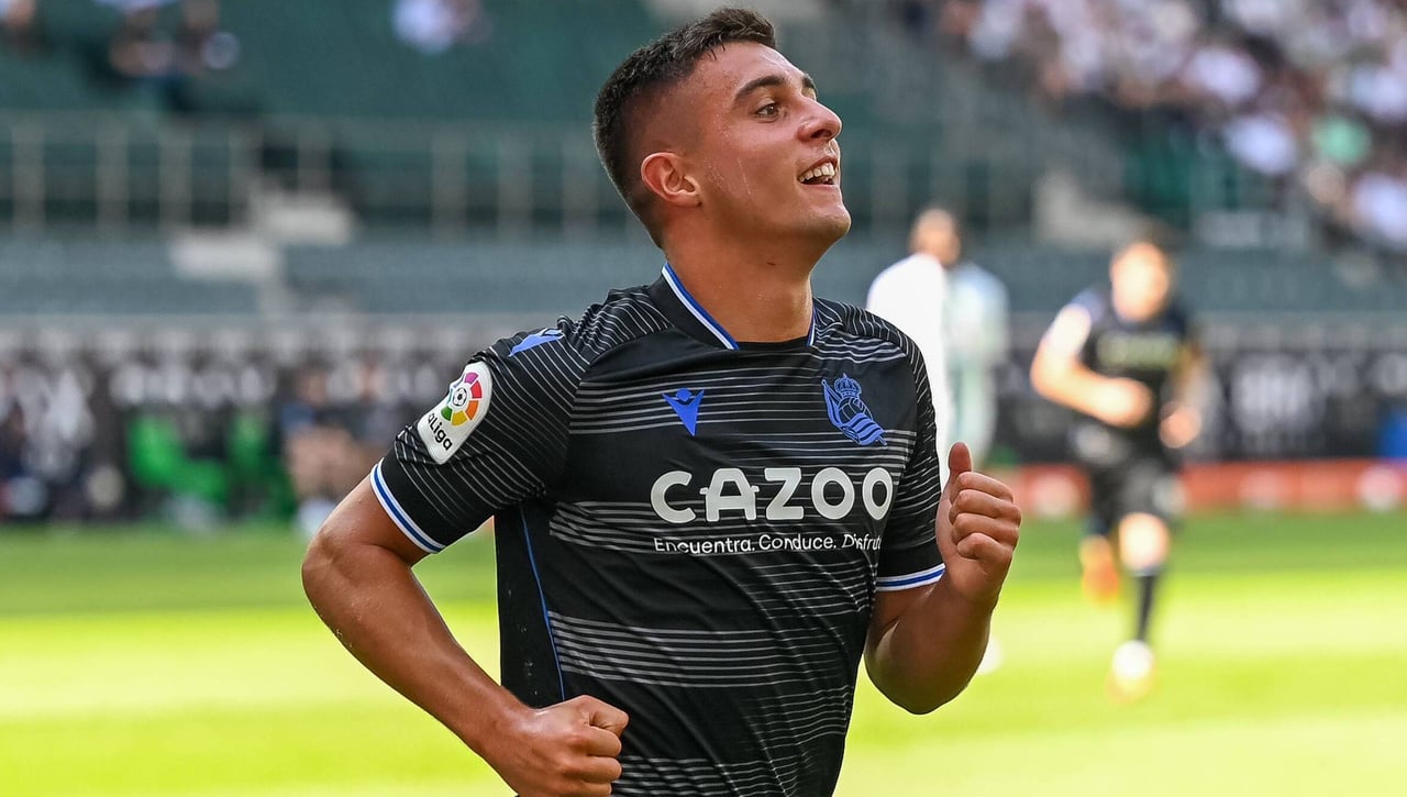 El futuro de Karrikaburu incendia la pretemporada de la Real