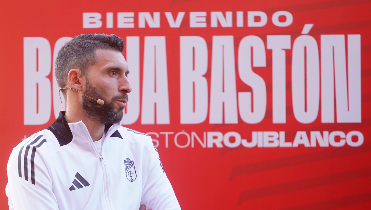 Borja Bastón recuerda al Real Oviedo