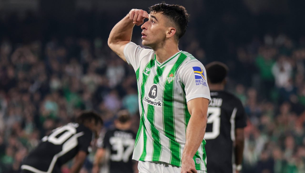 La continuidad de Marc Roca en el Betis "no es tan fácil como parece"