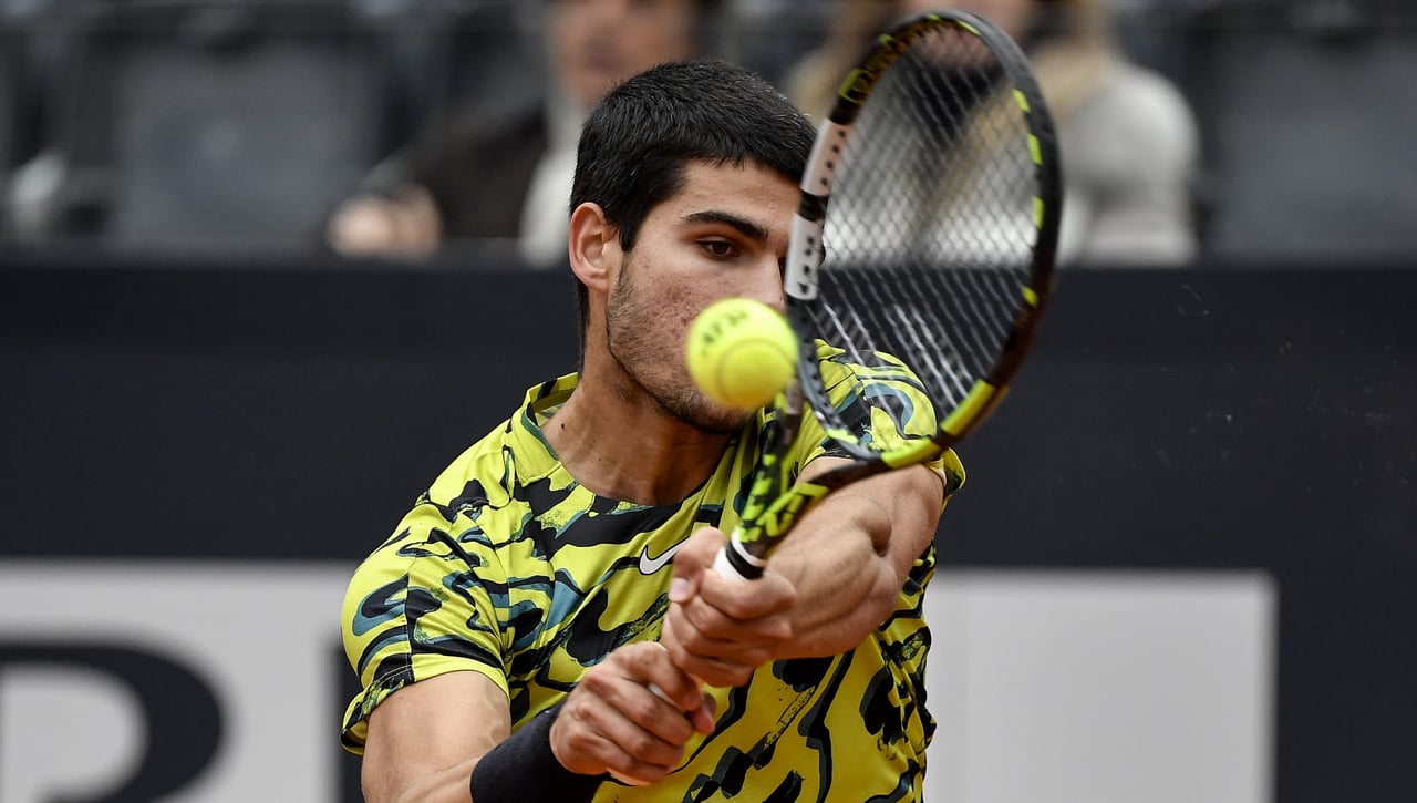 Carlos Alcaraz cae eliminado ante el desconocido Marozsan