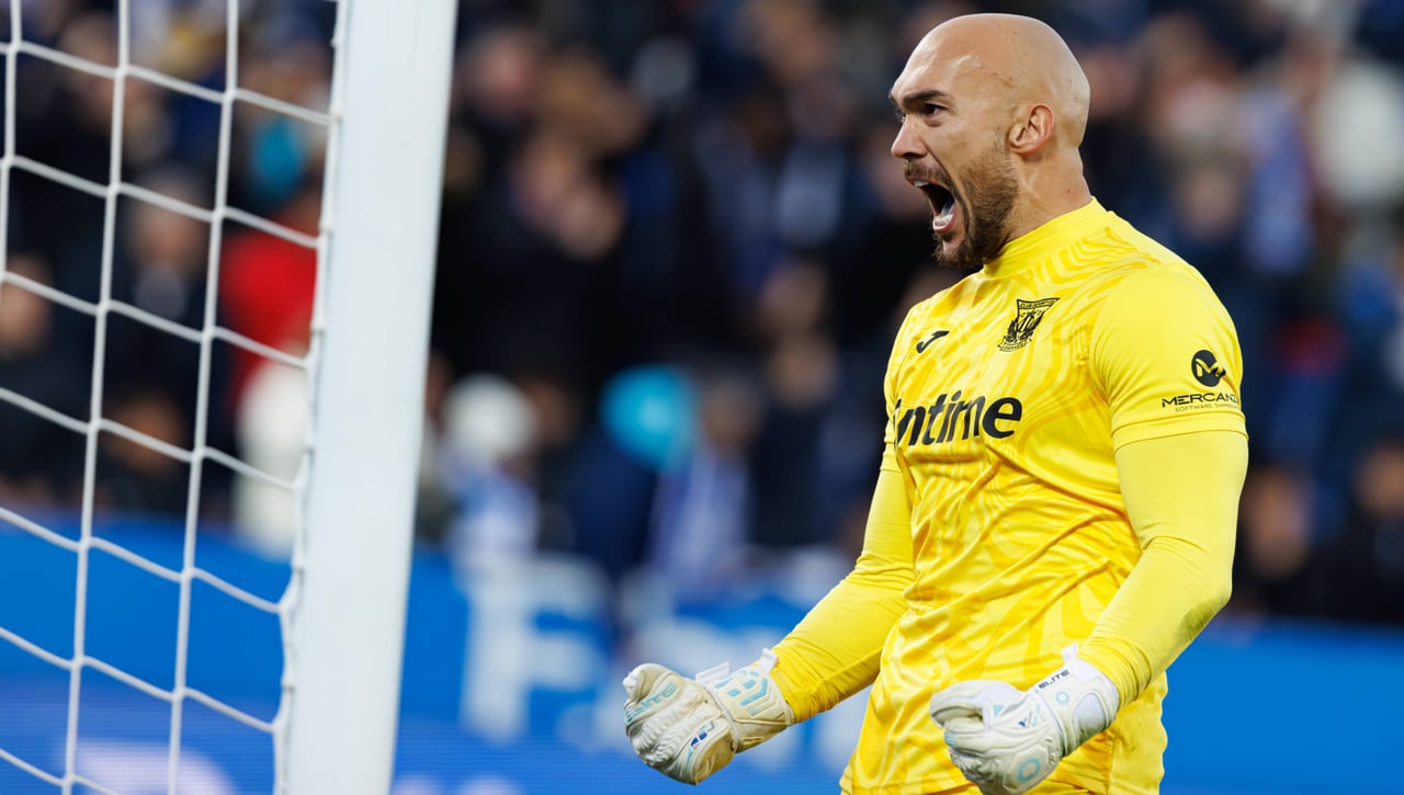 Dmitrovic, sin pelos en la lengua sobre su paso por el Sevilla