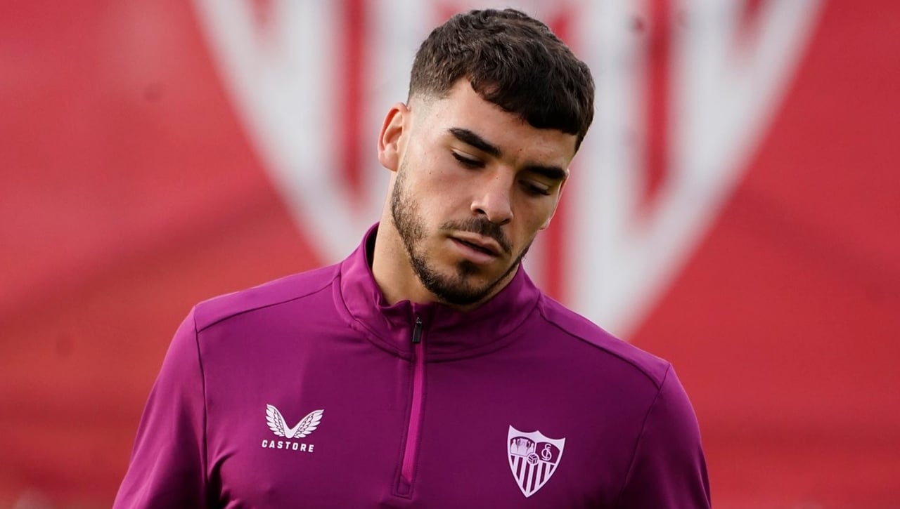 Isaac Romero y Suso, novedades en el entrenamiento del Sevilla
