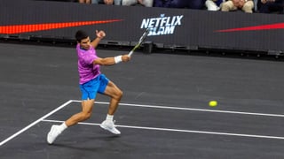 Carlos Alcaraz aprende la lección por las malas