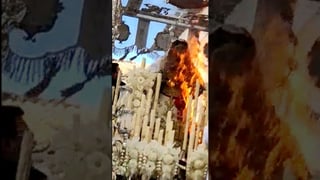 Desesperación en Vélez-Málaga al salir ardiendo la Virgen del Rocío