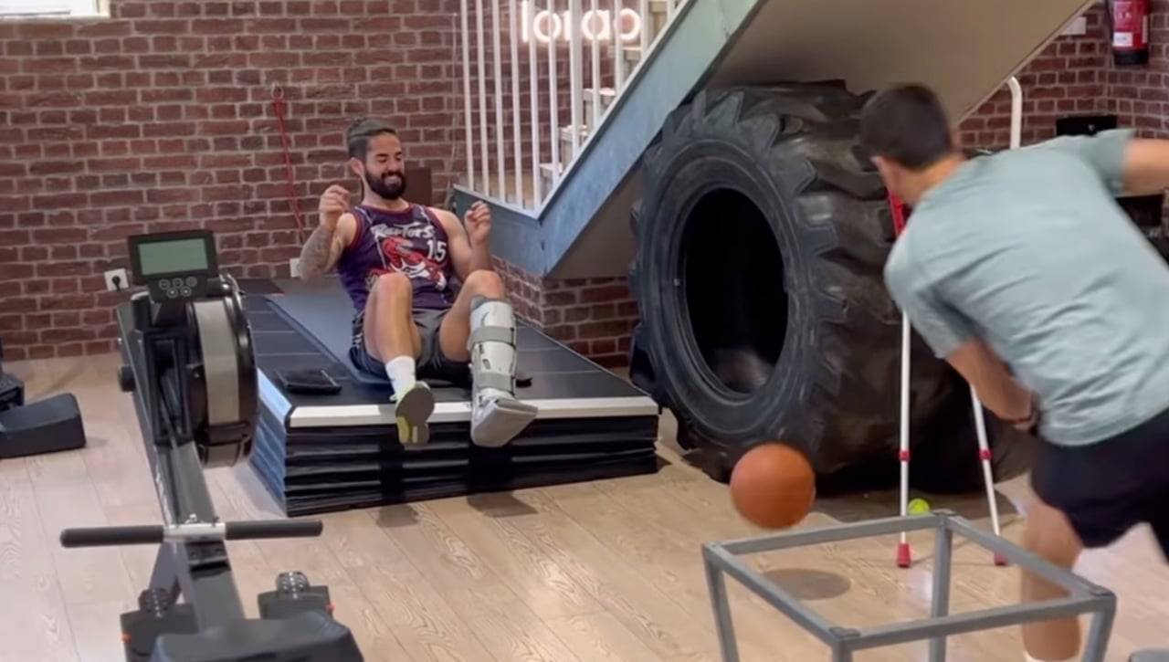 Los plazos para el regreso de Isco Alarcón y las llamadas que no cesan