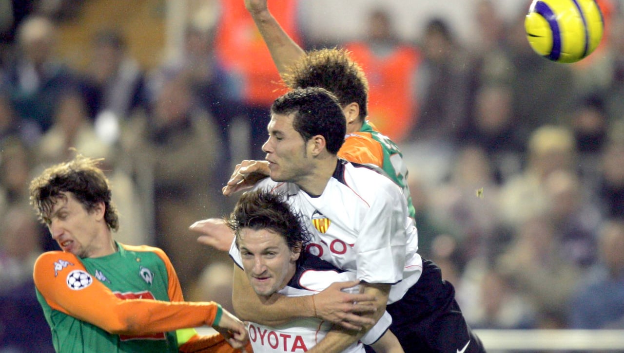 Rompió su venta al Sevilla, firmó la mejor temporada de su carrera e hizo ganar dos títulos al Valencia: "El dinero les venía de perlas"