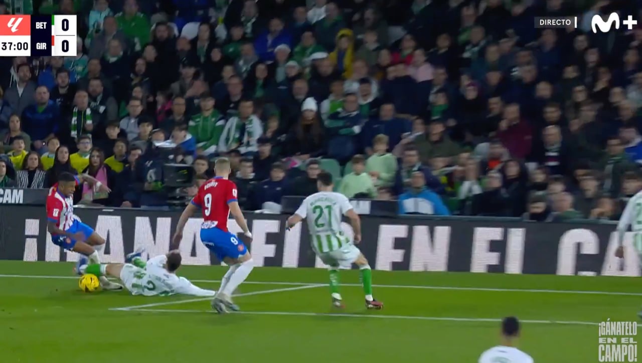 La polémica con De Burgos Bengoetxea: "No entendíamos que pitara el penalti y nada en lo de Bellerín"