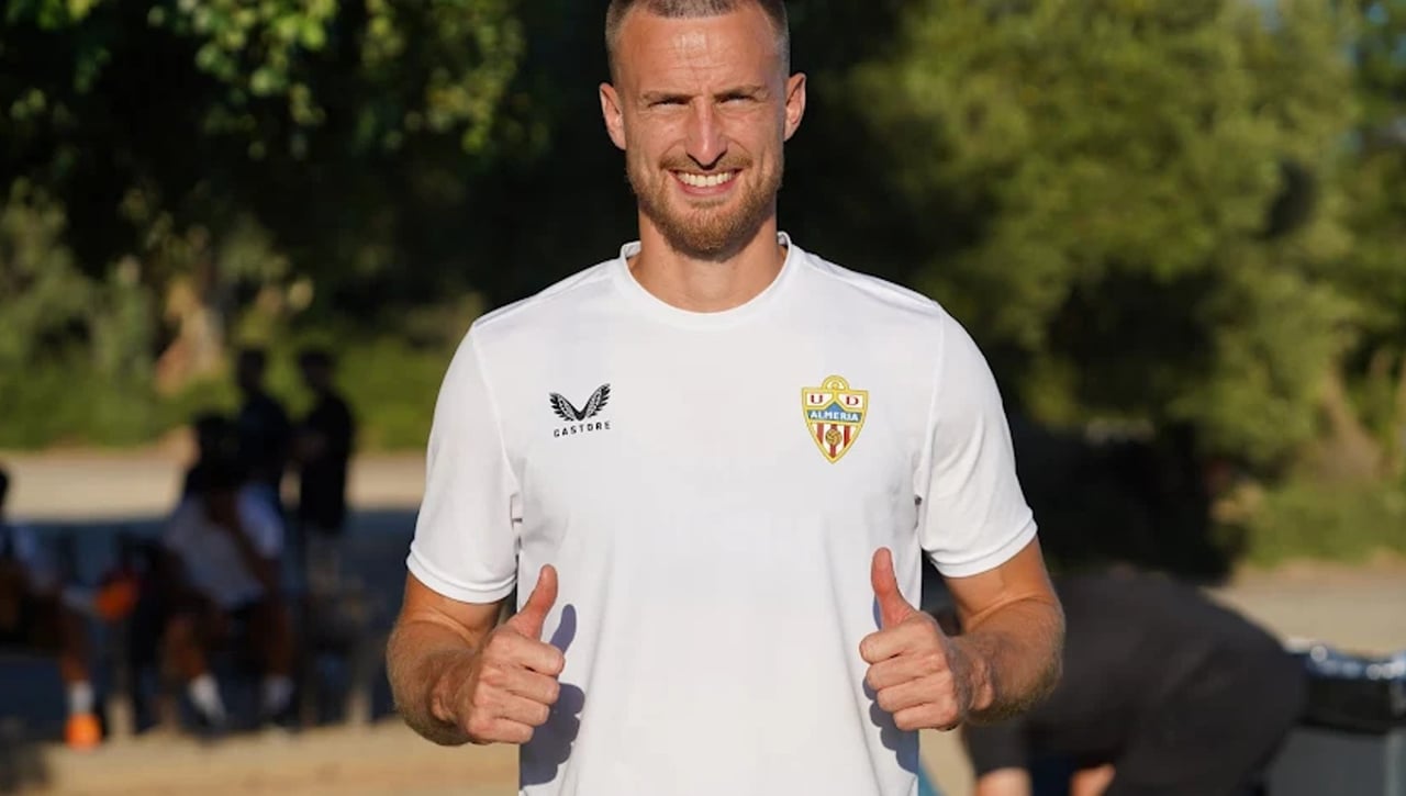 Un central de Primera para un "ilusionante" año en Primera