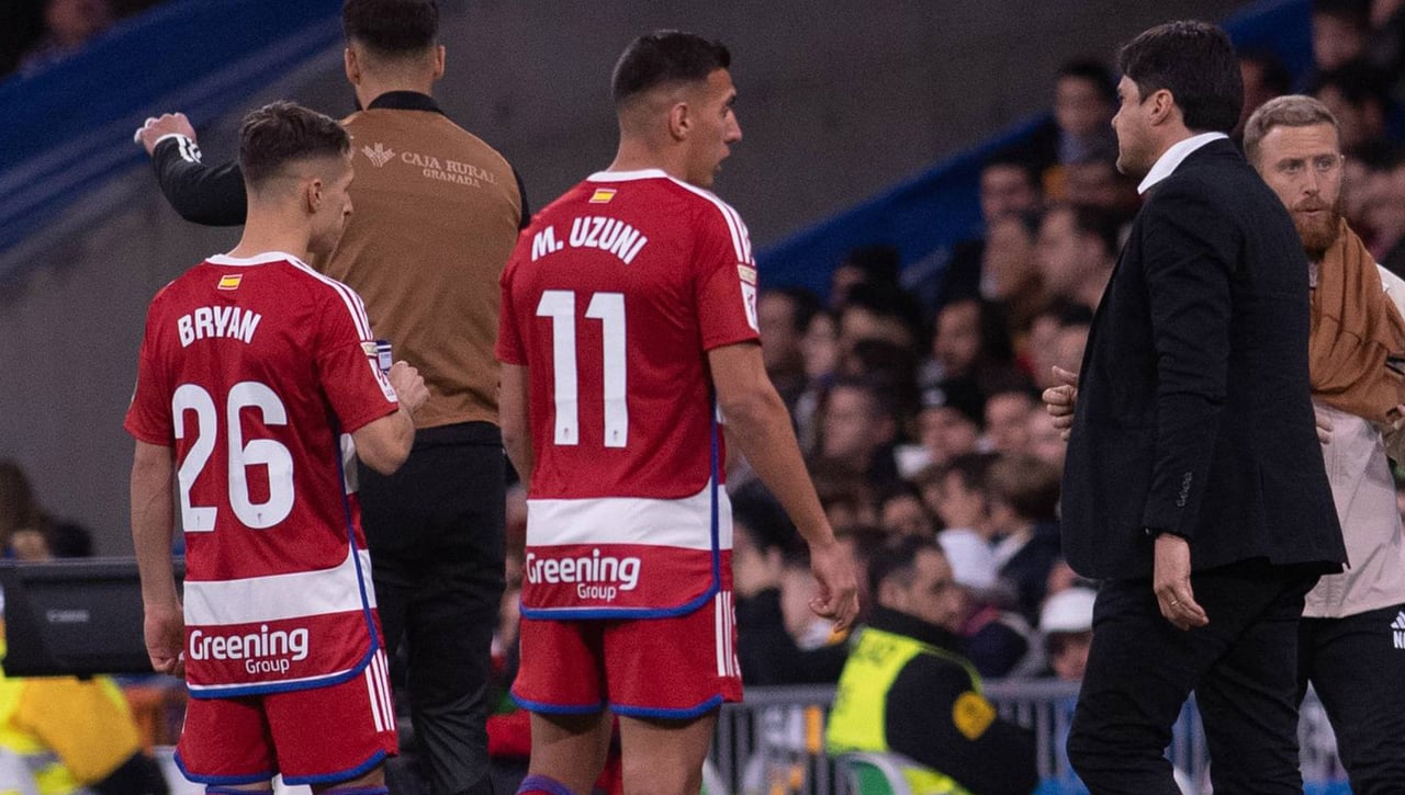 Advertencia de Cacique Medina, técnico del Granada, a Bryan Zaragoza