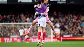 La FIFA saca al Athletic de su 'lista negra' tras llegar a un acuerdo con Pumas por Álex Padilla y podrá fichar el próximo verano