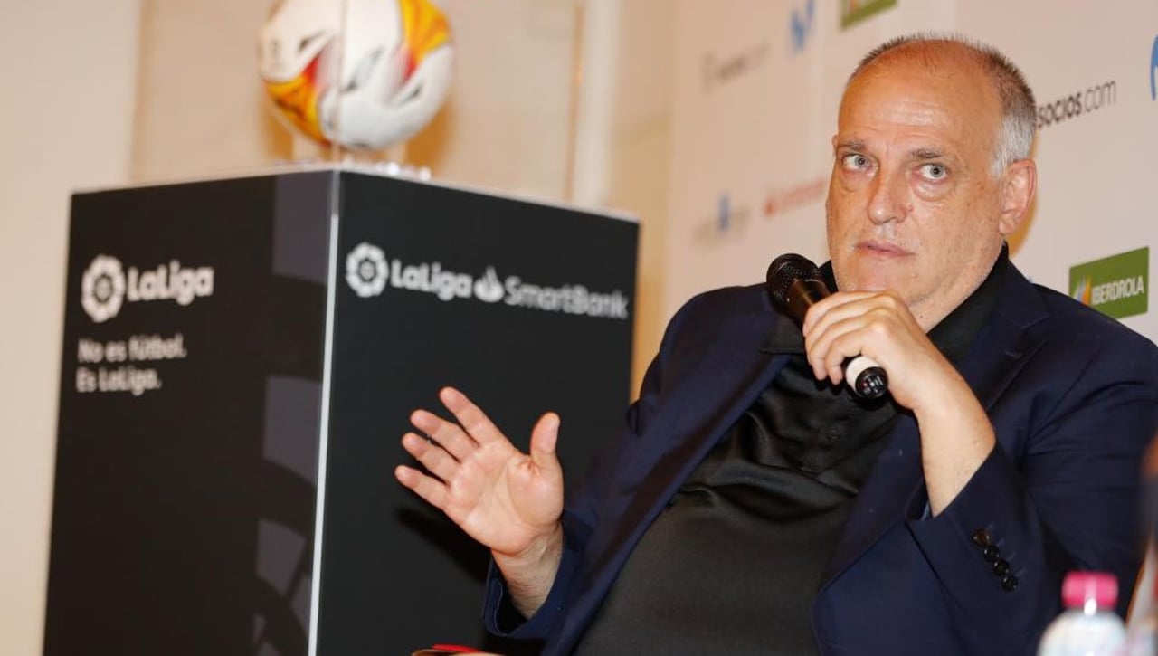 Tebas prioriza el retorno de Messi a LaLiga y da un 'palito' a Cristiano Ronaldo