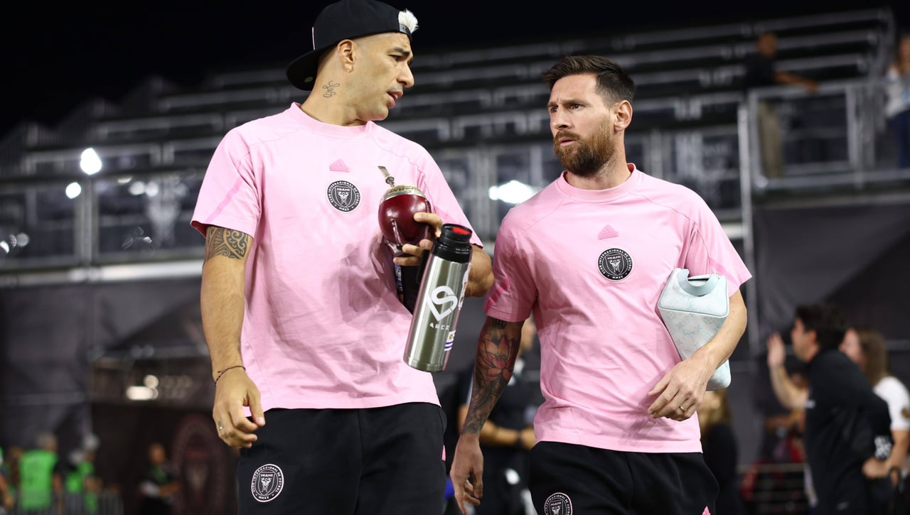 Messi y Luis Suárez, multados