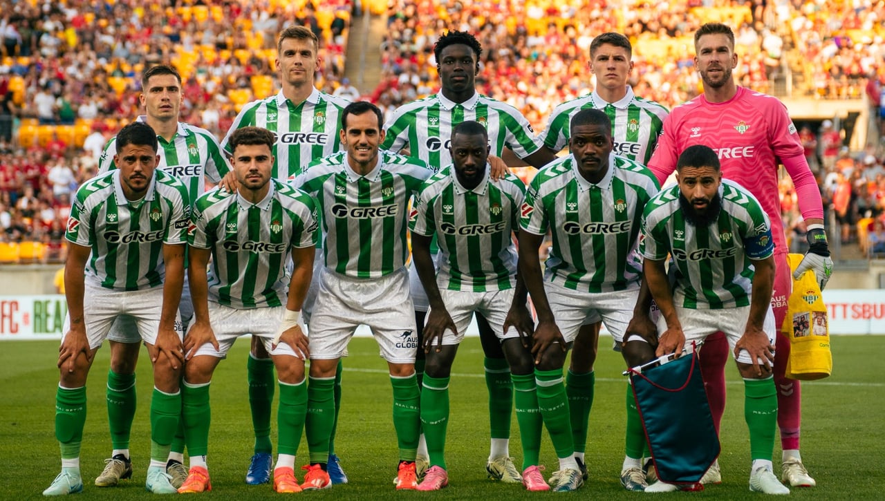 El oportuno despertar de William Carvalho y los planes del Milan con Johnny Cardoso