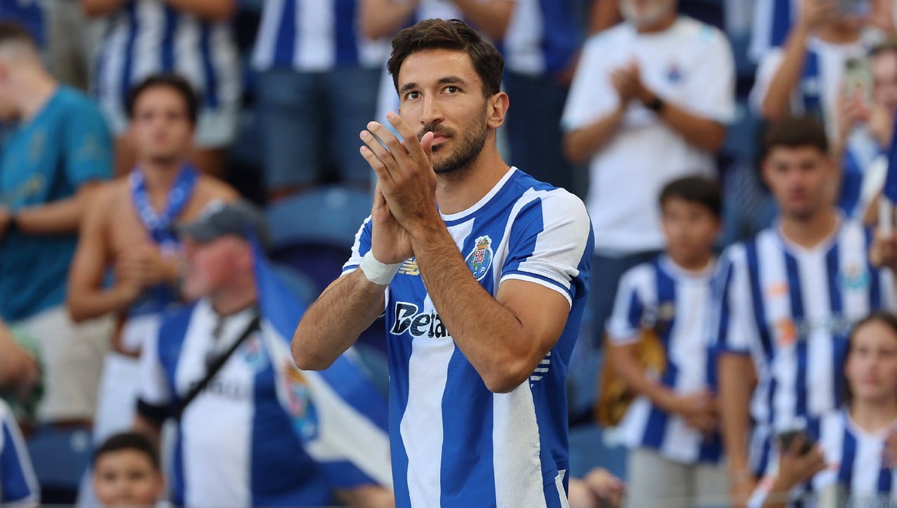 El Real Oviedo se fija en un centrocampista