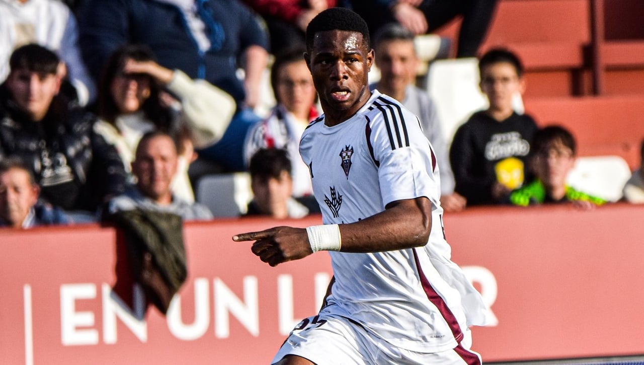 Kofane, en la agenda del Sevilla, "preparado para todo"