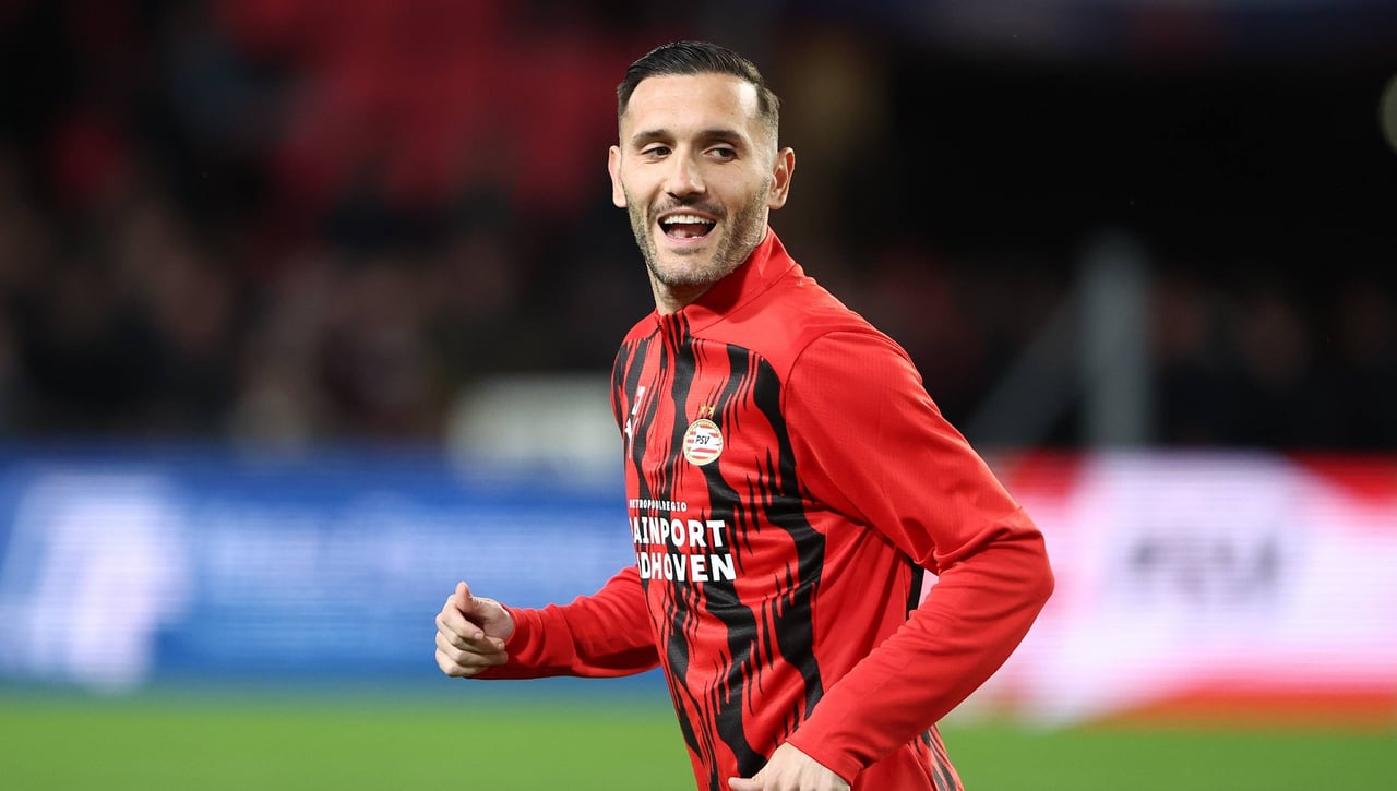 Lucas Pérez podrá volver a entrenar con el PSV Eindhoven al cumplir un mes en aislamiento
