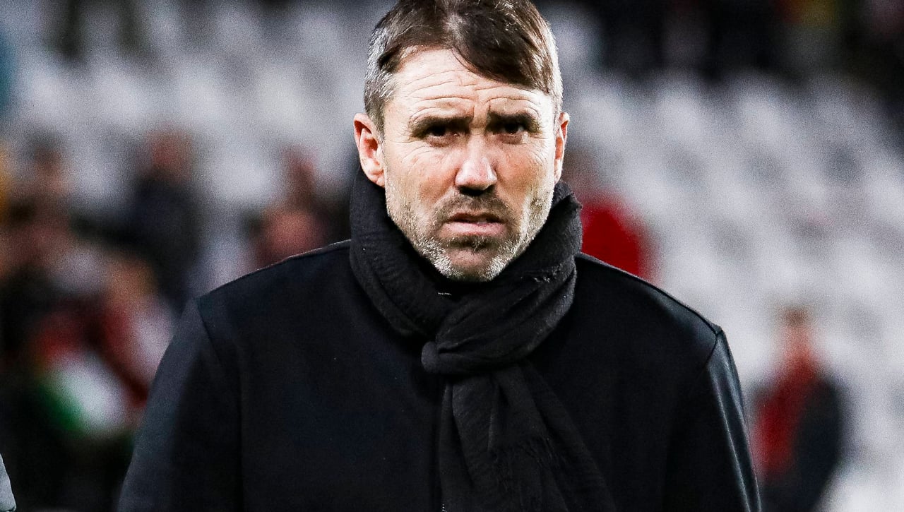 Coudet, resignado con la derrota del Alavés: "Perdonas en una portería, pagas en la otra"