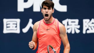 Carlos Alcaraz termina haciendo reír a Medvedev y ya prepara su vitrina