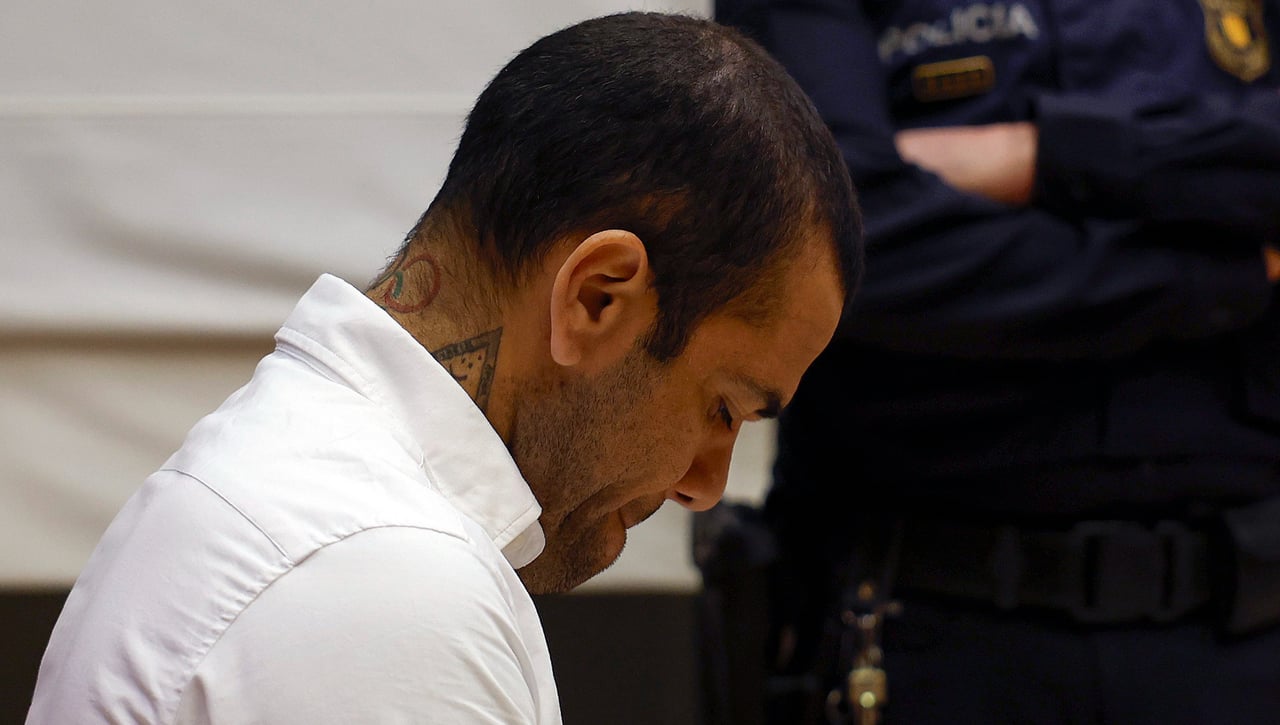 Giro radical con la fianza de Dani Alves