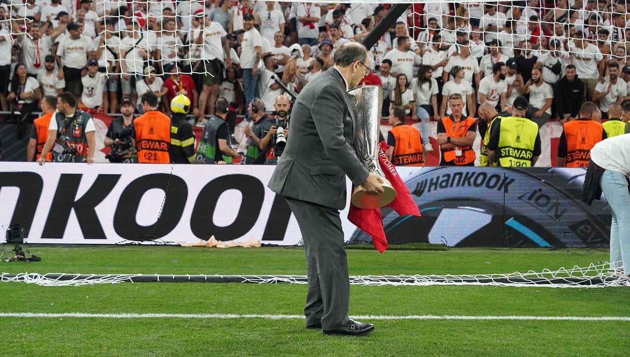 El regalo del Sevilla a los héroes de la séptima Europa League y el 'making off' del "¿Otra vez?" 