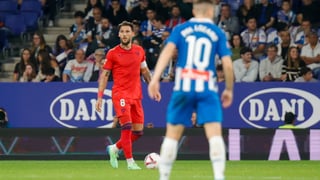 Gudelj, sobre Lukébakio: "No sé lo que está comiendo, pero que siga así"