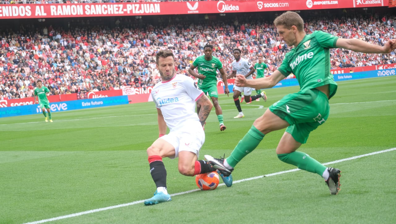 El mosqueo de Saúl y el 'marrón' de su continuidad