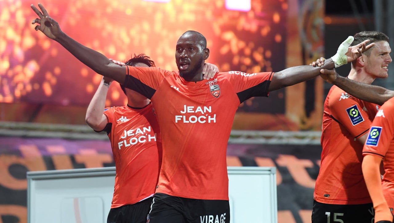 Sangre africana para la delantera almeriense