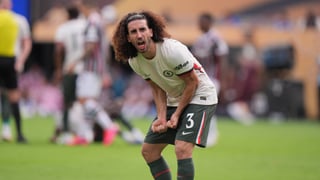 Cucurella no puede más