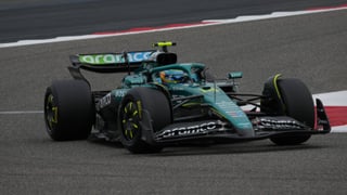 Carlos Sainz y Fernando Alonso dan la sorpresa en Bahrein