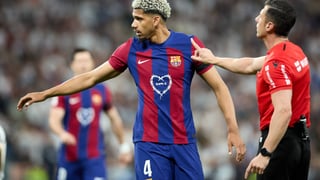 El Barça, con la mosca detrás de la oreja por Araújo